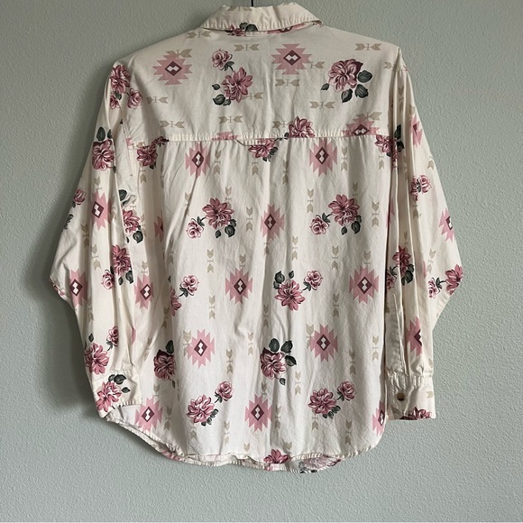 Vintage Partner Mervyns Cream/Rose Aztec/Floral Print Long Sleeve Button Up - Picture 4 of 9